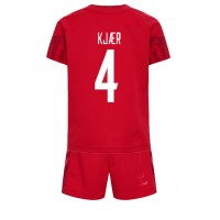 Koszulka piłkarska Dania Simon Kjaer #4 Strój Domowy dla dzieci MŚ 2022 tanio Krótki Rękaw (+ Krótkie spodenki)